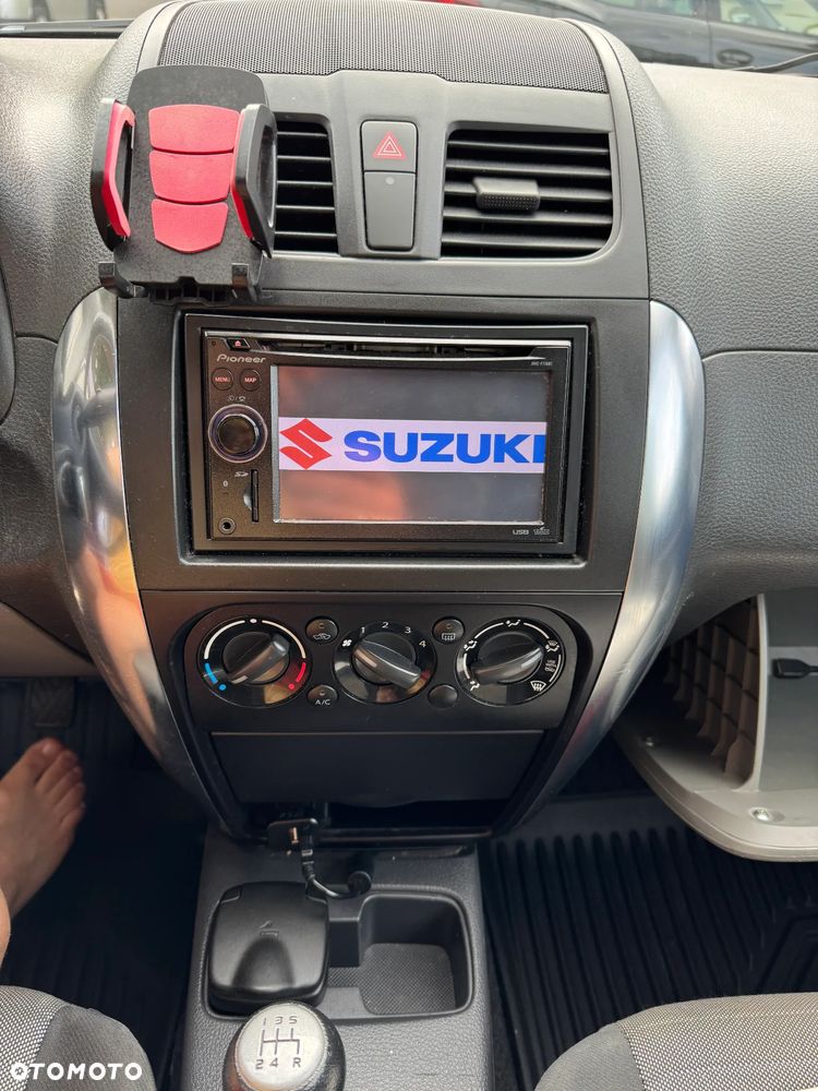 Suzuki SX4 - 9