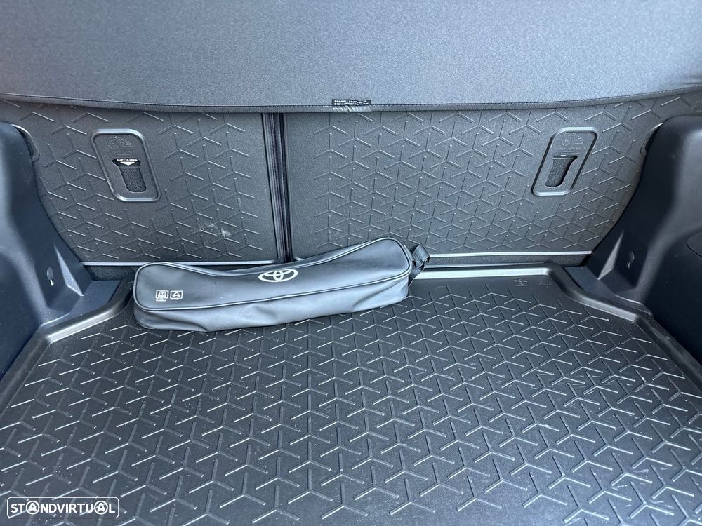 Toyota Yaris Cross 1.5 HDF Comfort Plus - 10