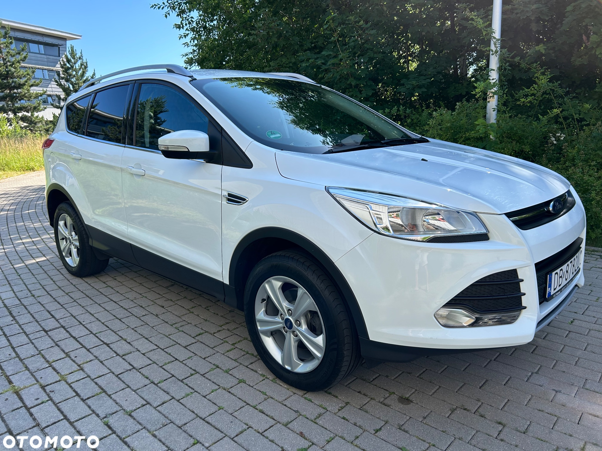 Ford Kuga 1.5 EcoBoost 2x4 Titanium - 6