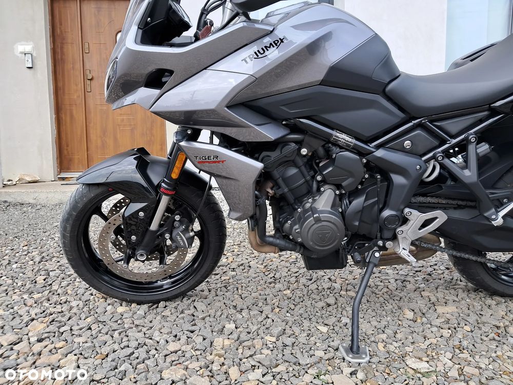 Triumph Tiger - 4