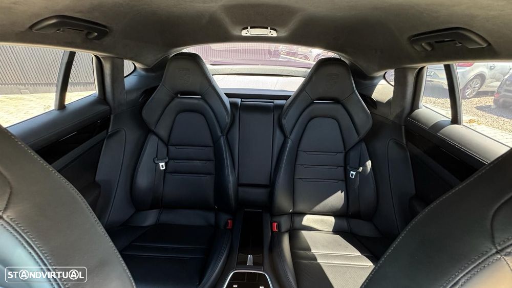 Porsche Panamera 4 E-Hybrid - 9