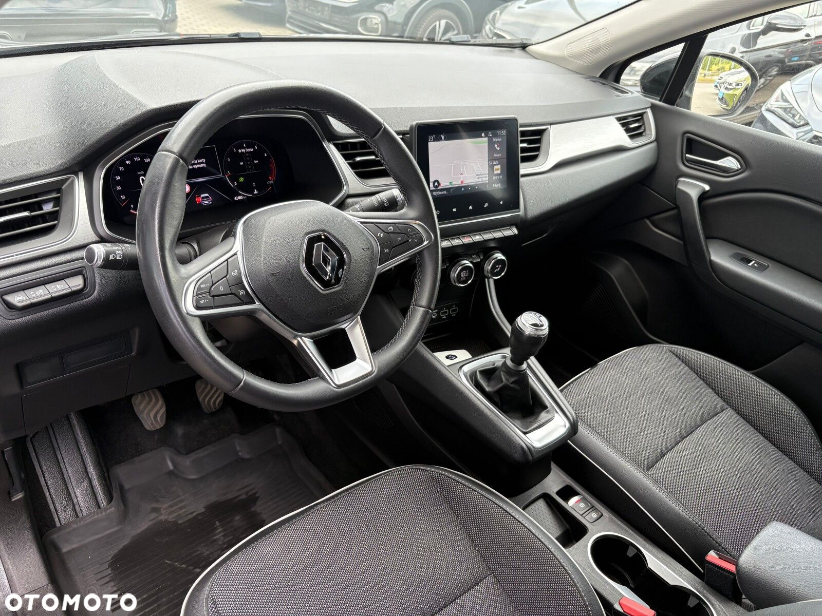 Renault Captur 1.0 TCe Intens - 11