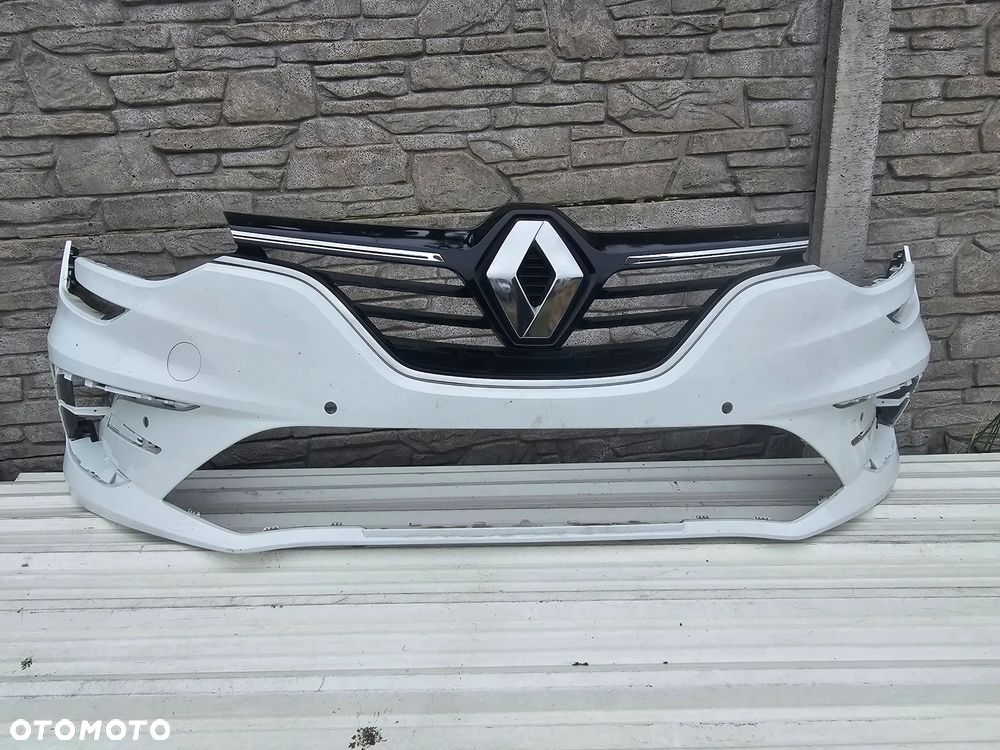 RENAULT MEGANE IV 4 lift ZDERZAK PRZOD - 1