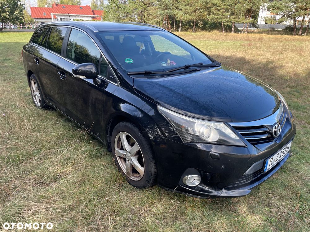 Toyota Avensis 2013 photo 3