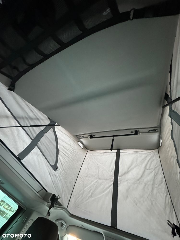 Volkswagen California - 15