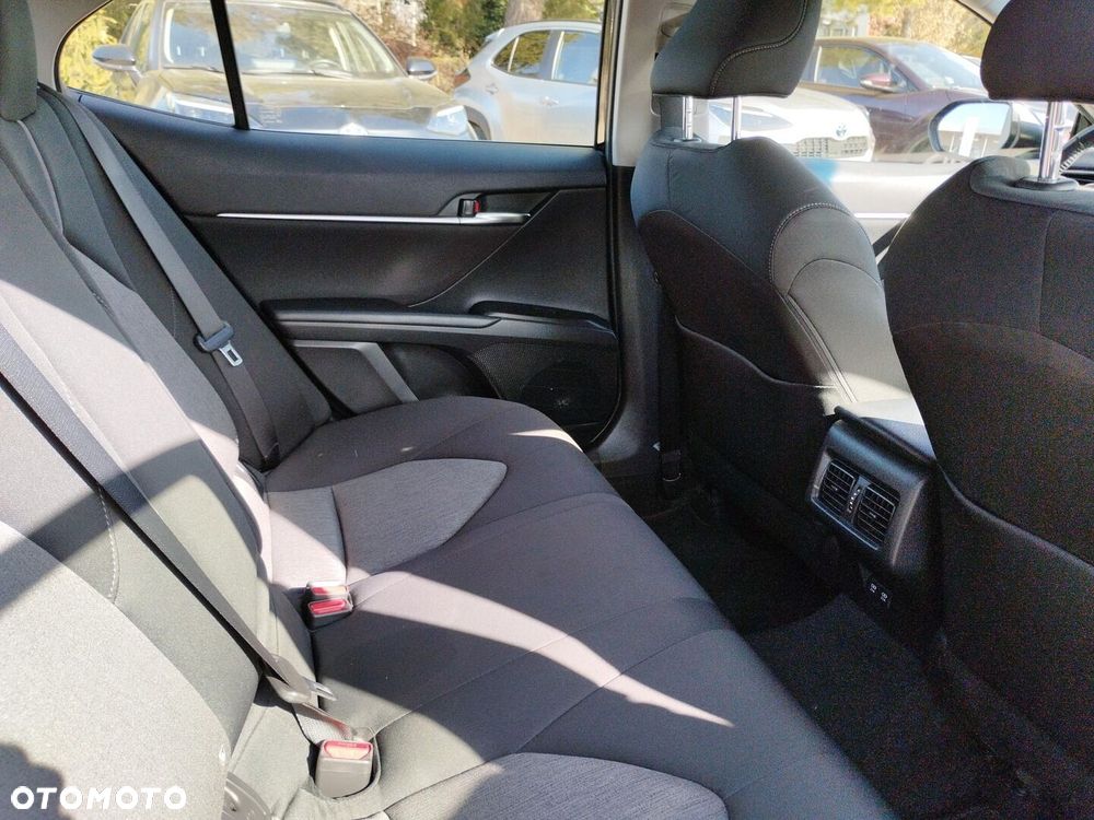 Toyota Camry 2.5 Hybrid Comfort CVT - 10