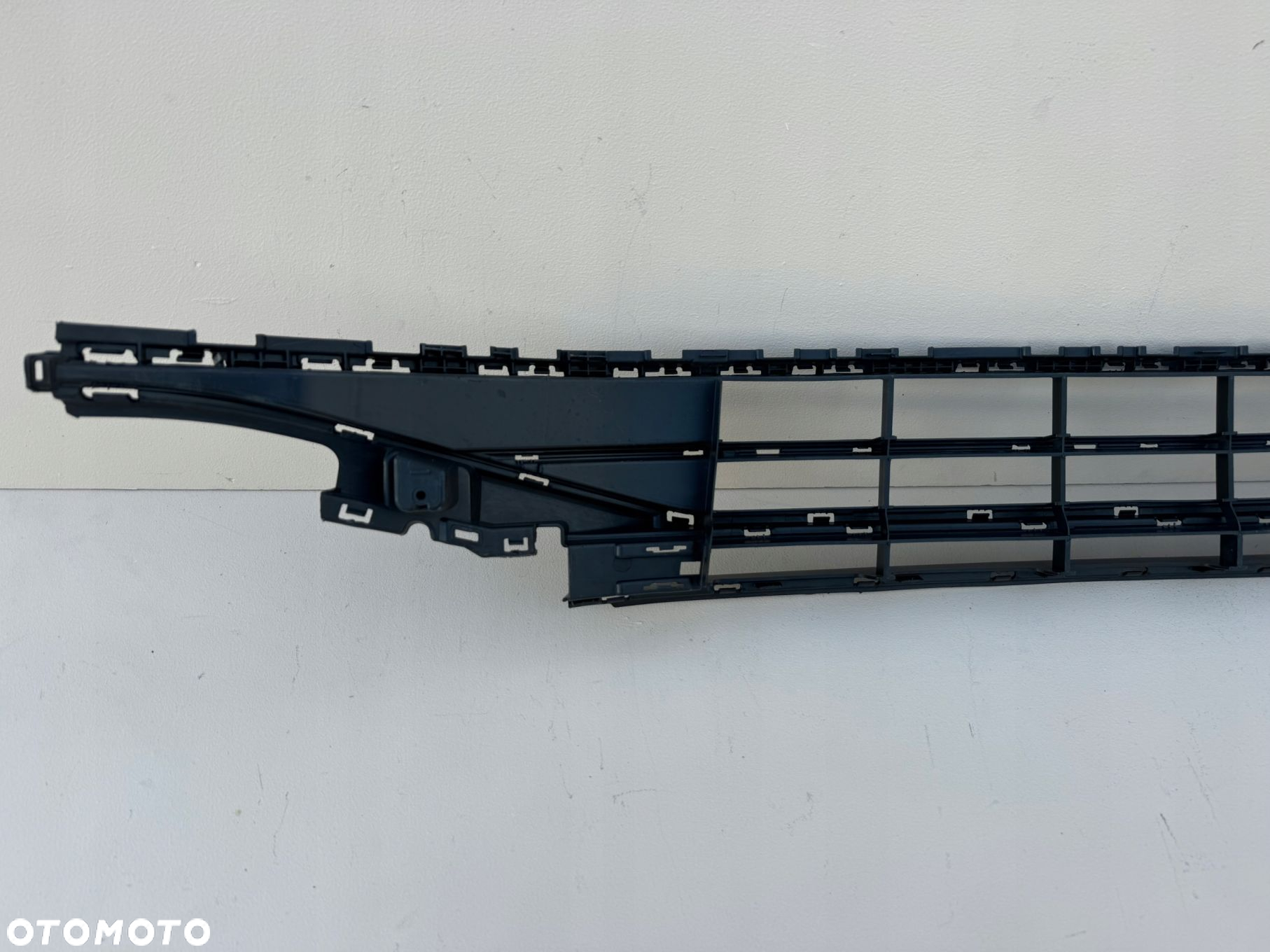 VW PASSAT B8 LIFT 18R- GRILL ATRAPA KRATKA ŚRODKOWA PRZÓD 3G0853677 - 9