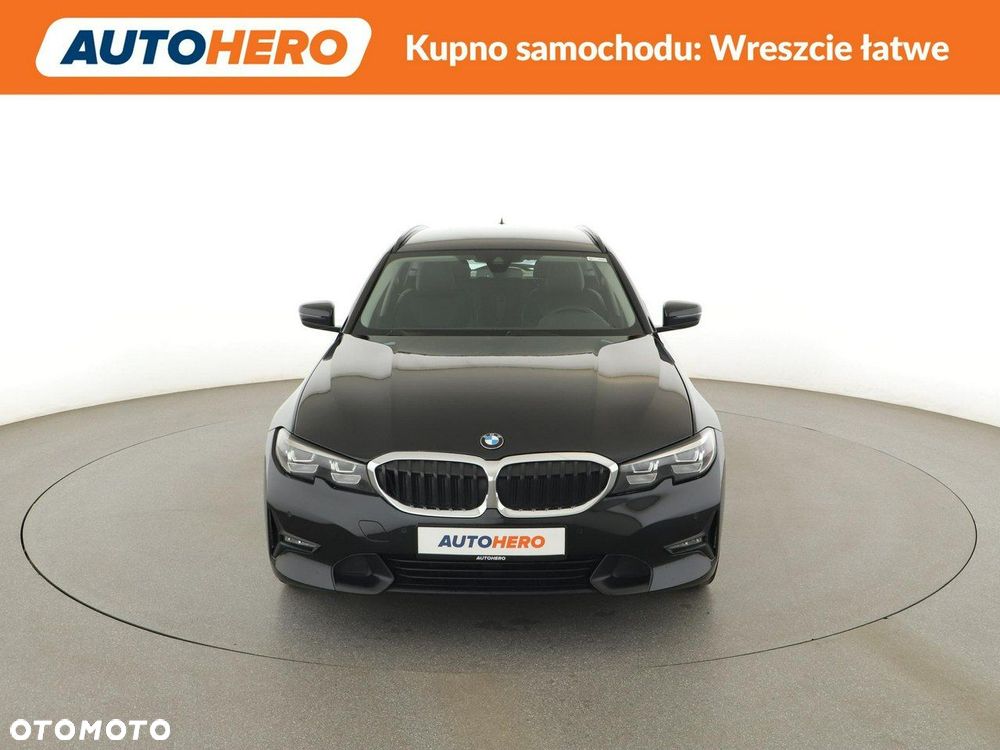 BMW Seria 3 318d Sport Line - 12