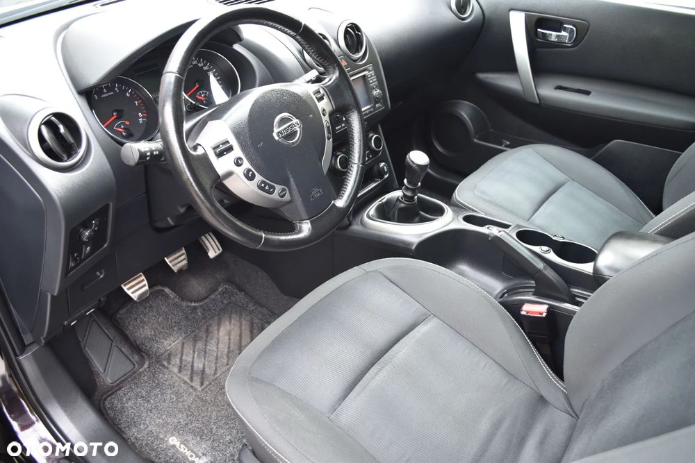 Nissan Qashqai 2.0 360 - 18