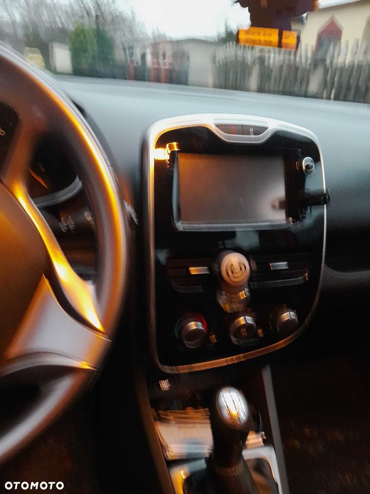 Renault Clio - 1