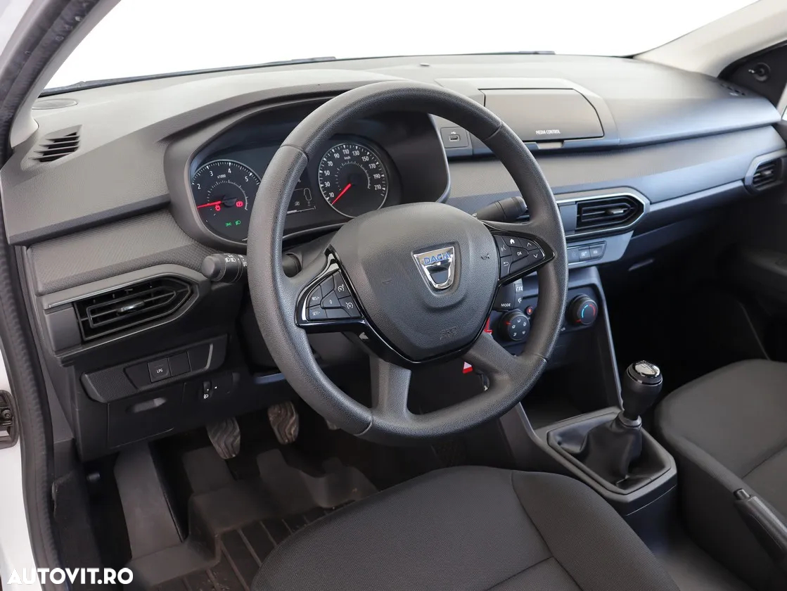 Dacia Logan - 9