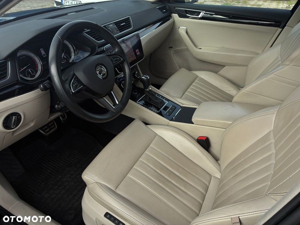 Skoda Superb 2.0 TSI 4x4 L&K DSG - 10
