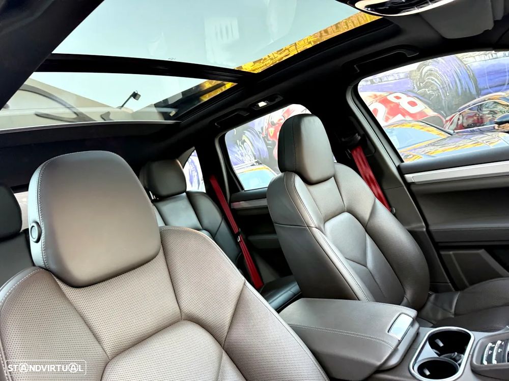 Porsche Cayenne S Hybrid - 28