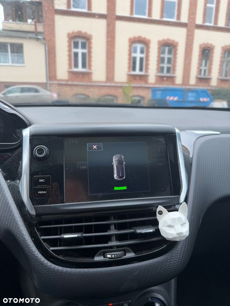 Peugeot 208 1.2 PureTech Style - 8