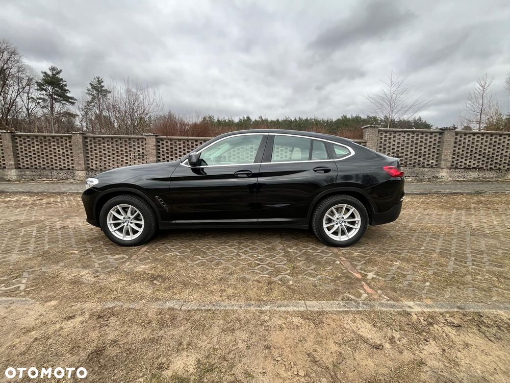 BMW X4 xDrive20i Advantage sport - 2