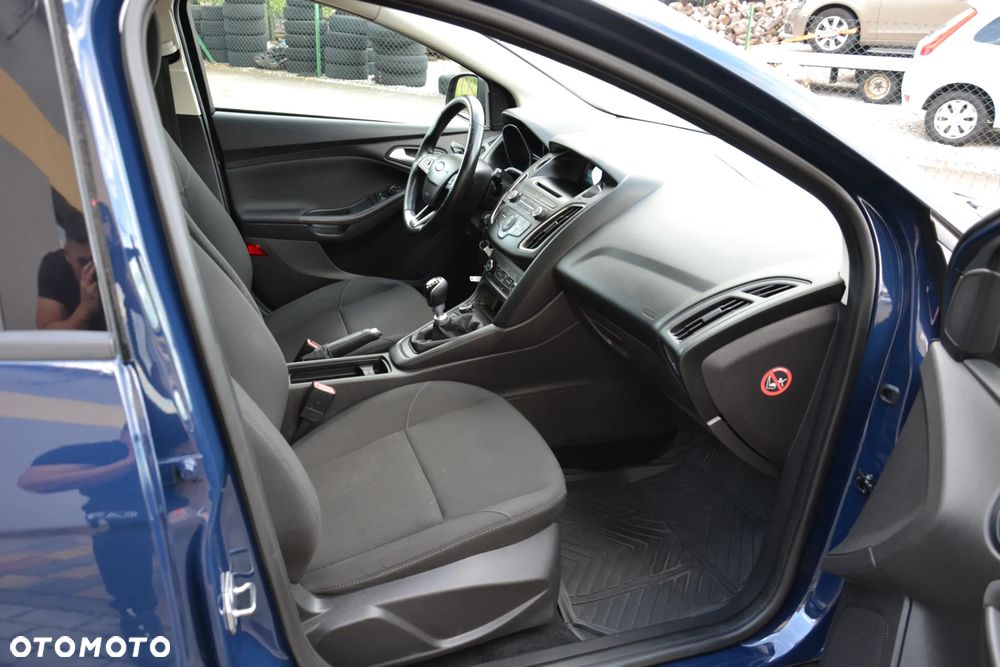 Ford Focus 1.5 TDCi DPF Start-Stopp-System Ambiente - 21