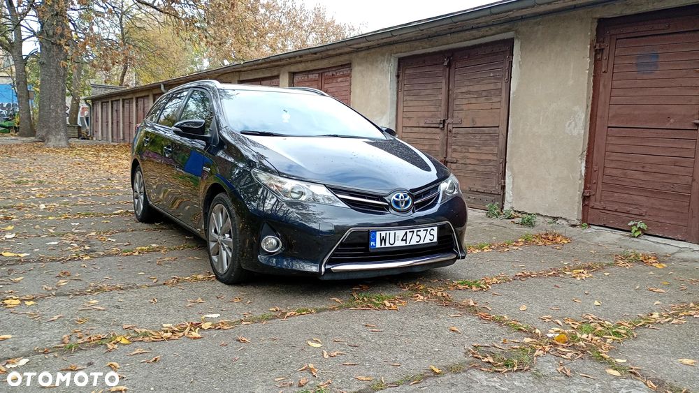 Toyota Auris 1.8 HSD Luna - 4