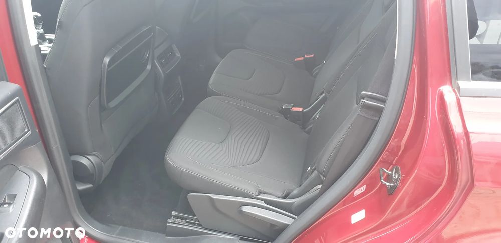 Ford S-Max - 15