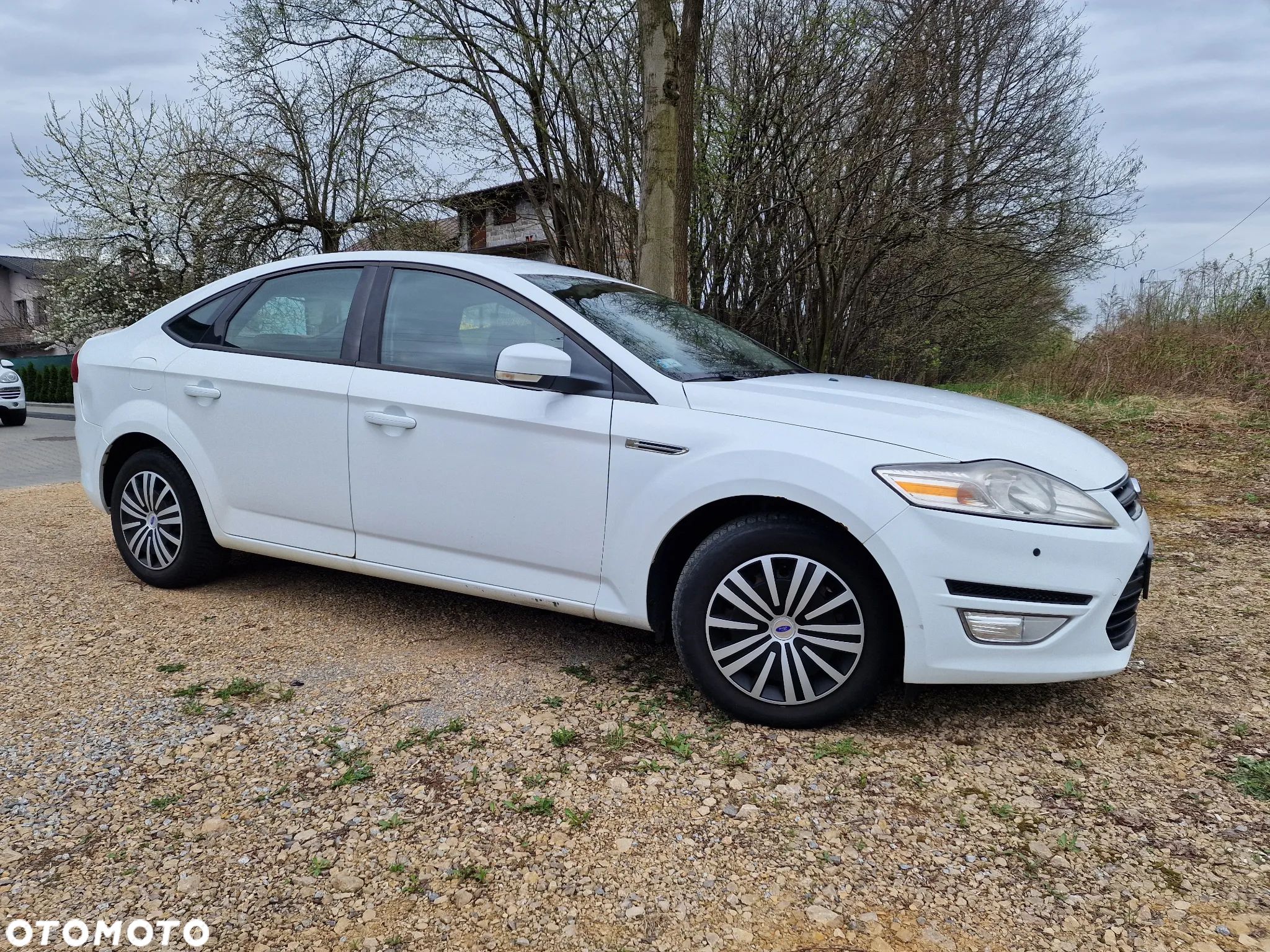 Ford Mondeo 1.6 T Ambiente - 1