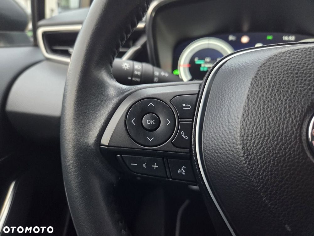 Toyota Corolla 2.0 Hybrid Style - 24