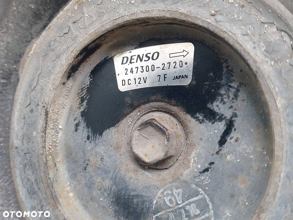 POMPA, SPRĘŻARKA KLIMATYZACJI TOYOTA AVENSIS VERSO 247300-2720  DENSO 2.0 - 7