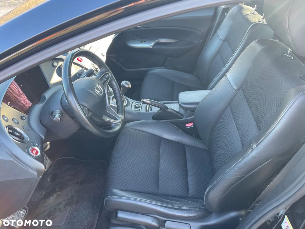 Honda Civic 1.8 GT Special Edition - 29