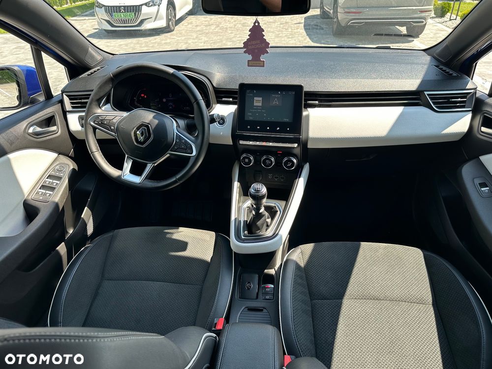 Renault Clio - 18