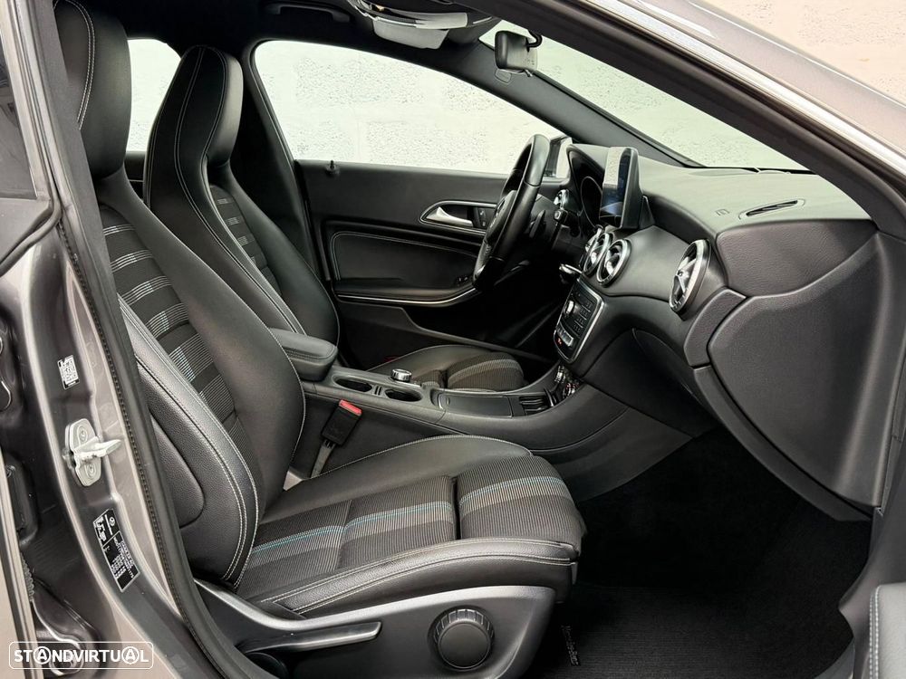 Mercedes-Benz CLA 200 - 35