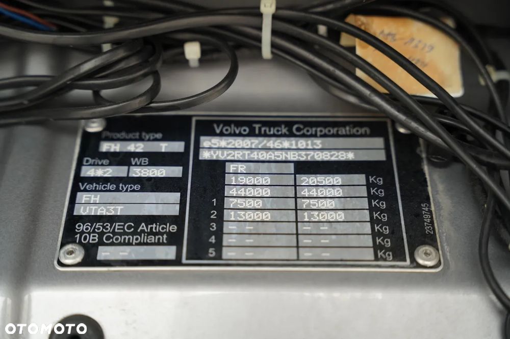 Volvo FH 500 / KLIMA POSTOJOWA / I-SAVE / I-SHIFT / PRZÓD NA PODUSZKACH  / OPONY 100% / - 38