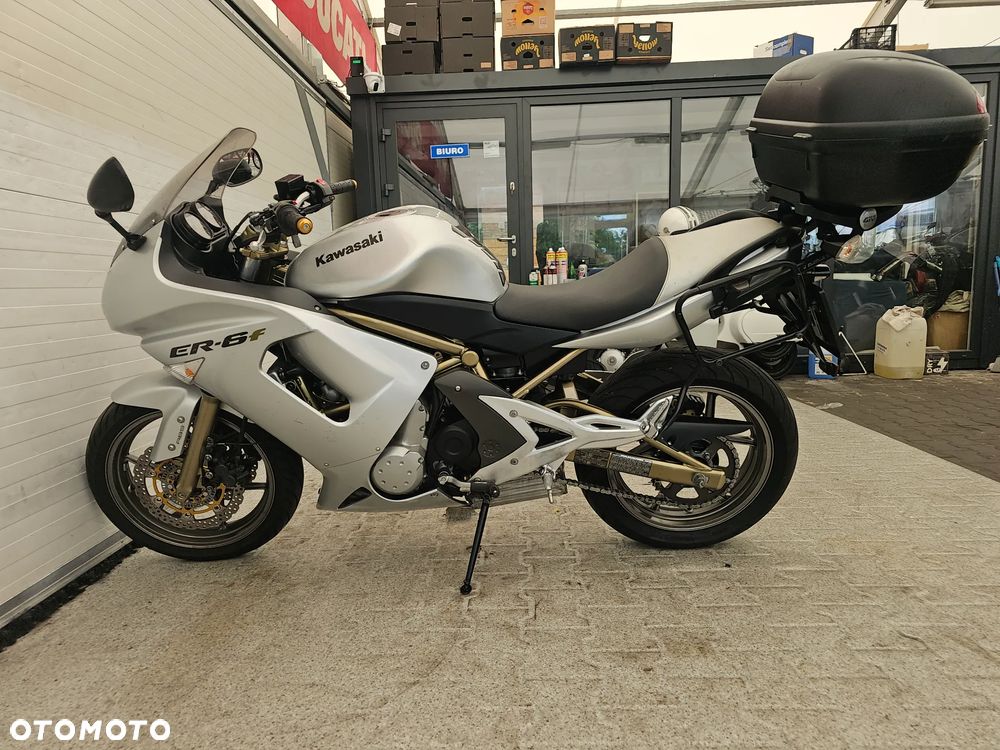 Kawasaki ER - 23