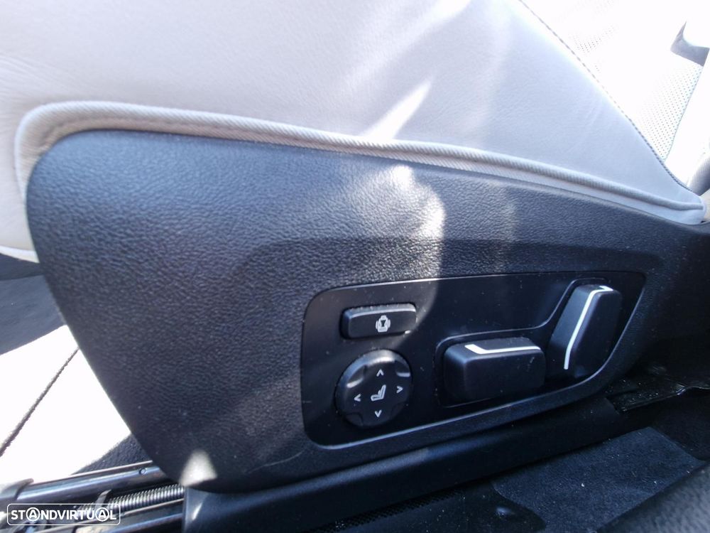 BMW M3 Competition M xDrive - 26