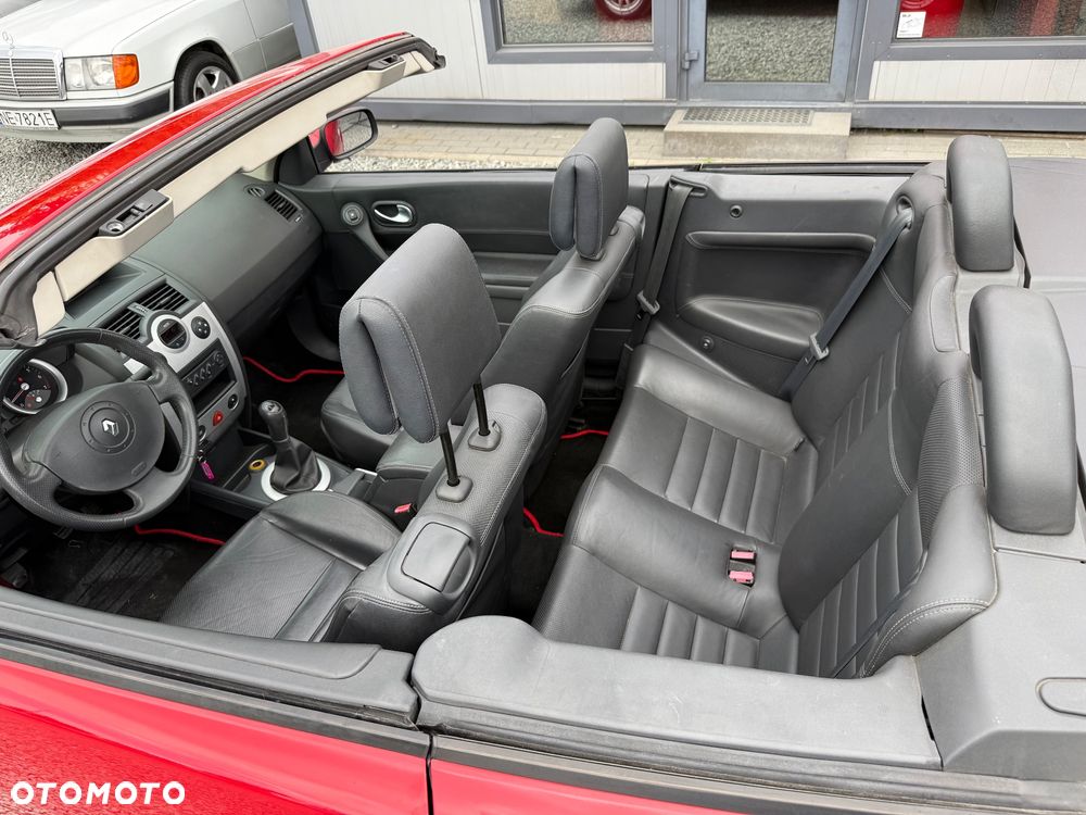 Renault Megane 1.6 Dynamique - 6