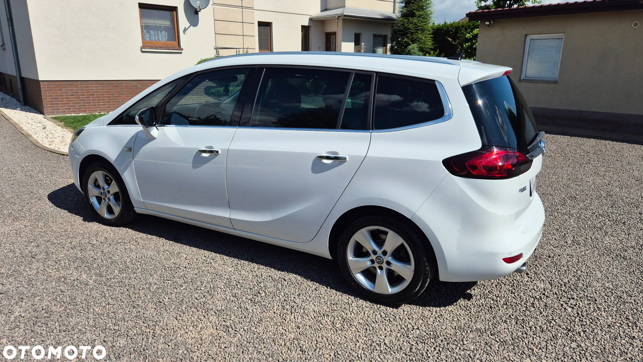 Opel Zafira 2.0 CDTI Cosmo - 4