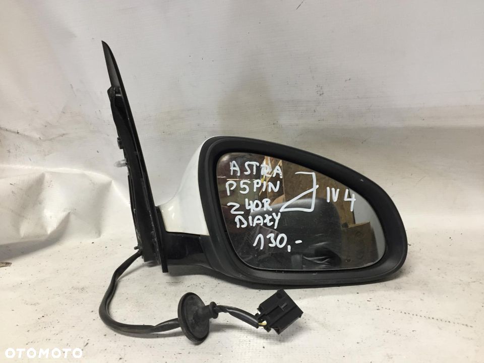 # LUSTERKO PRAWE 5 PIN OPEL ASTRA J  Z40R BIAŁY - 1