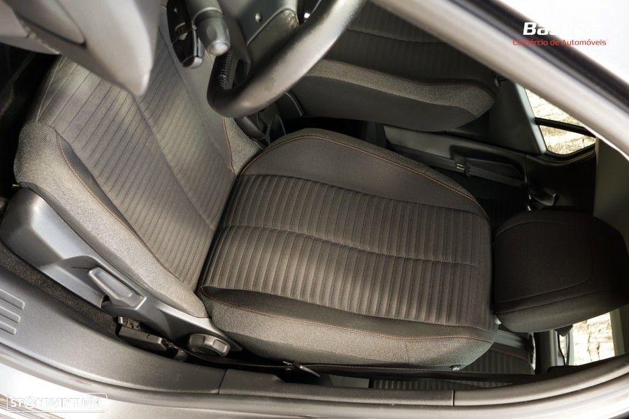Peugeot 2008 1.2 PureTech Allure - 13
