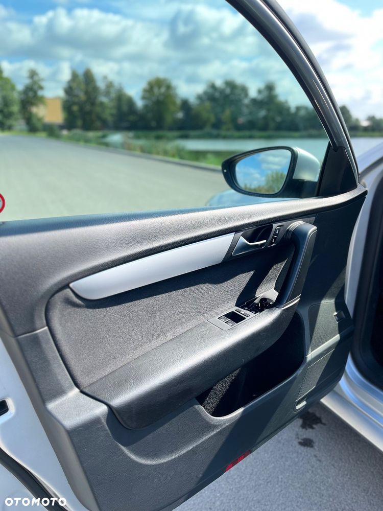 Volkswagen Passat 1.8 TSI Comfortline - 13