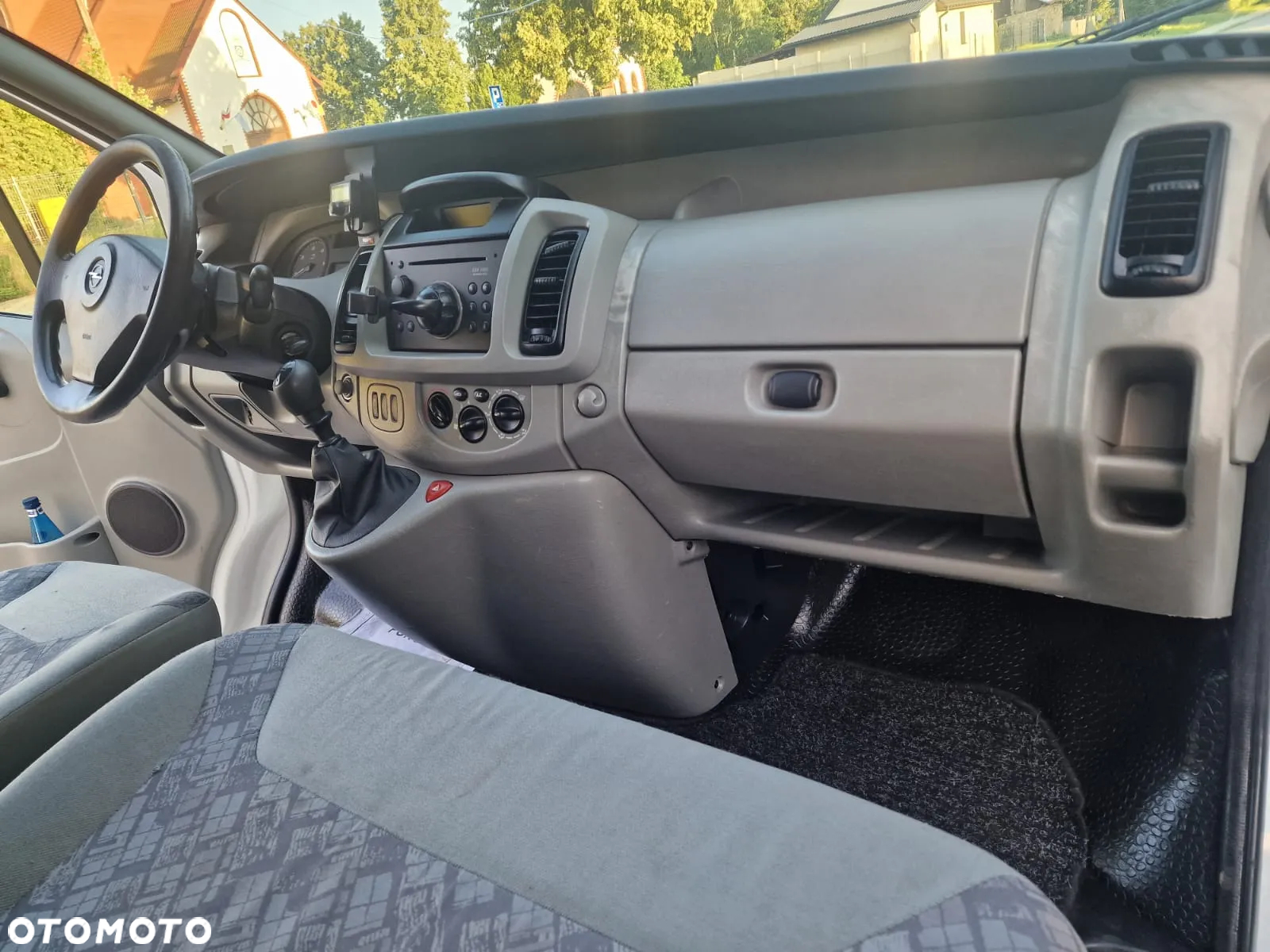 Opel VIVARO - 21