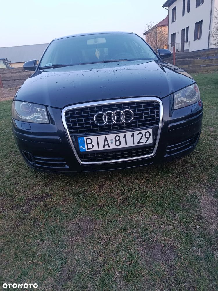 Audi A3 Sportback 2.0 TDI Ambiente - 2