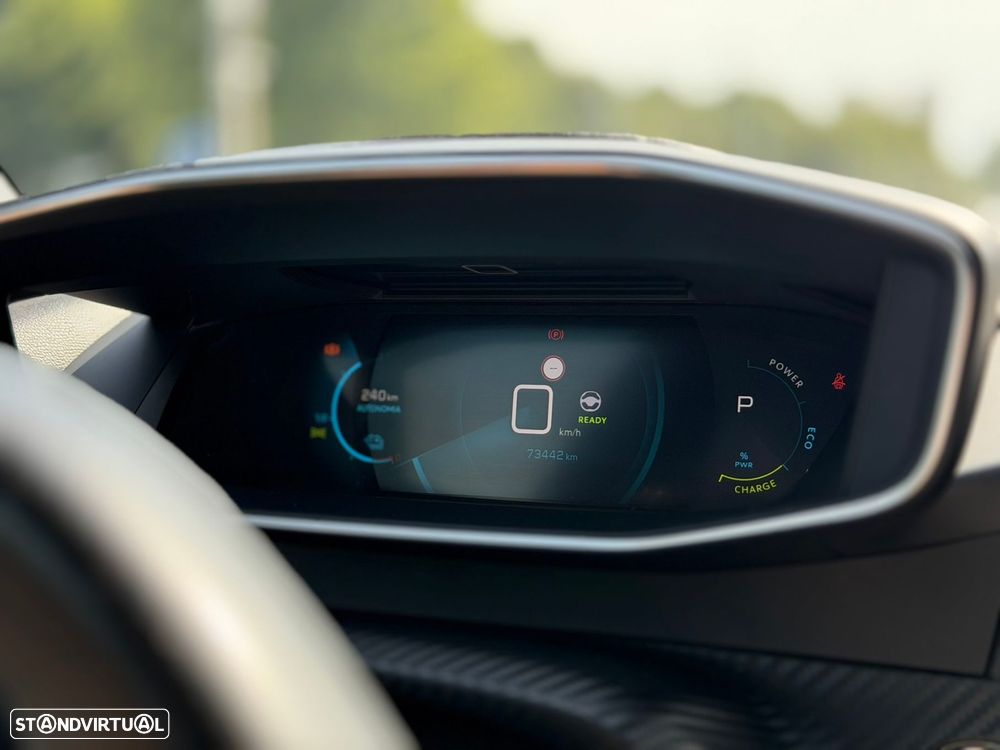 Peugeot e-2008 50 kWh GT - 30