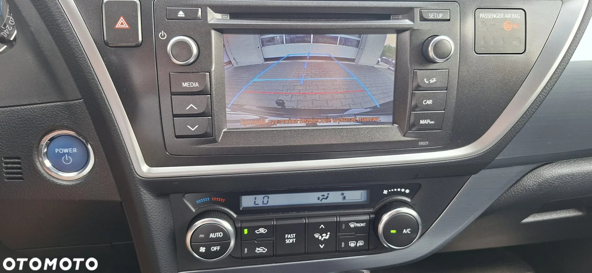 Toyota Auris 1.8 VVT-i Hybrid Automatik Comfort - 16