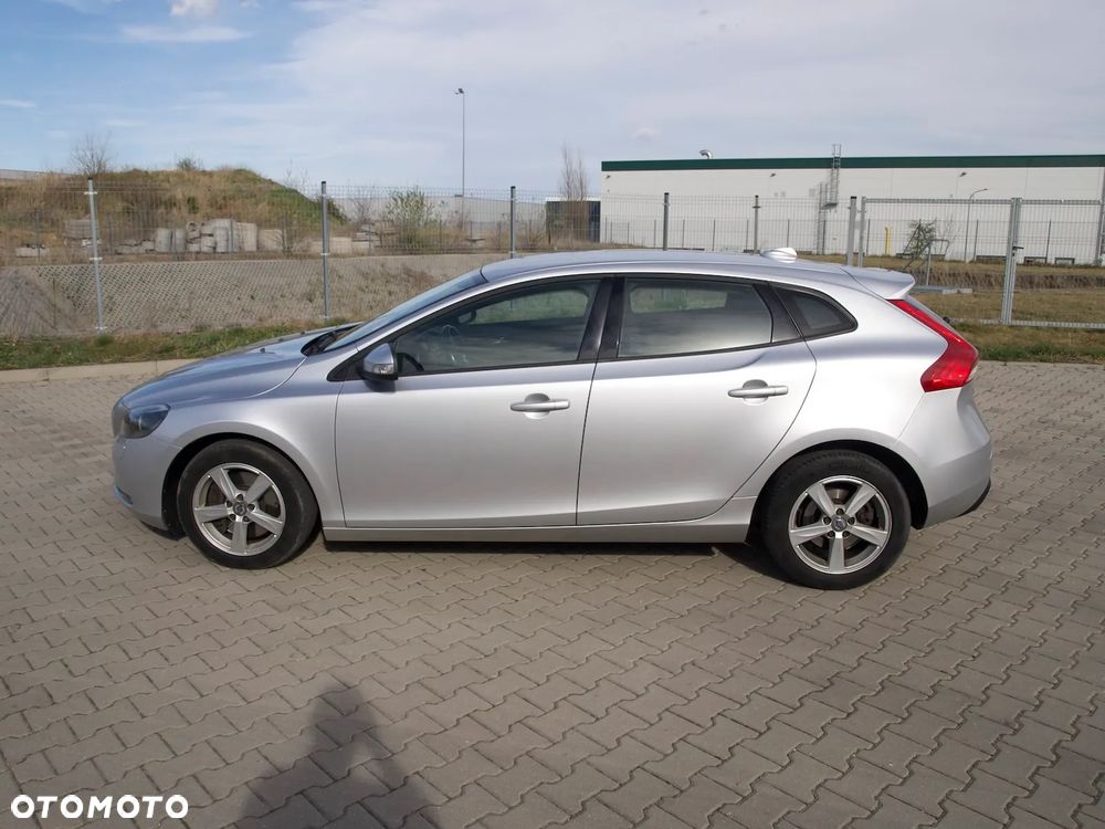 Volvo V40 - 9