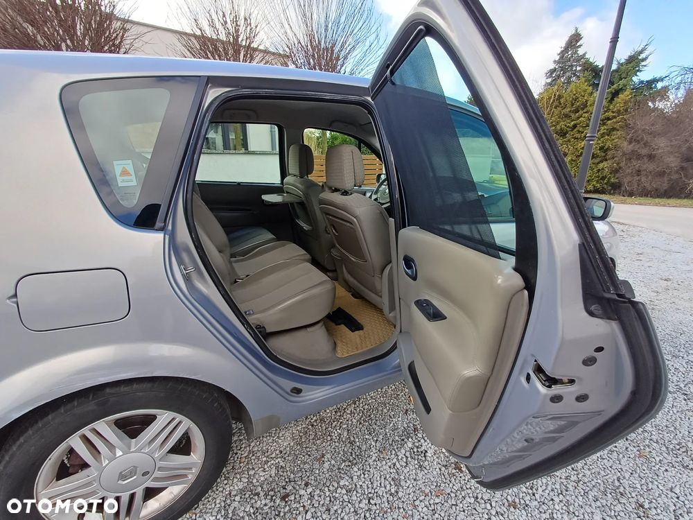 Renault Scenic 2.0 16V Expression - 8