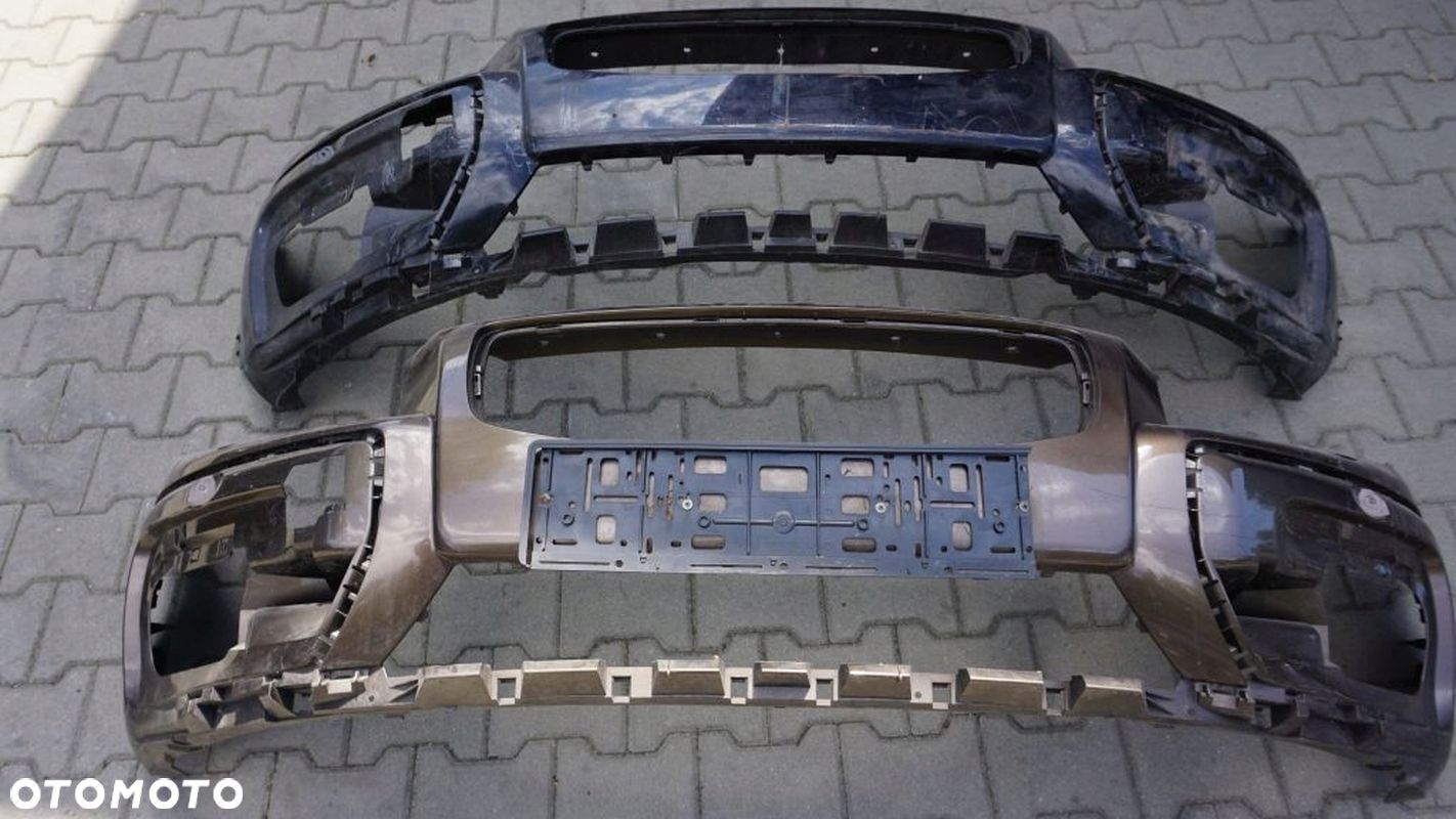 VOLVO XC70 II - PRZEDNI ZDERZAK PRZÓD - 1