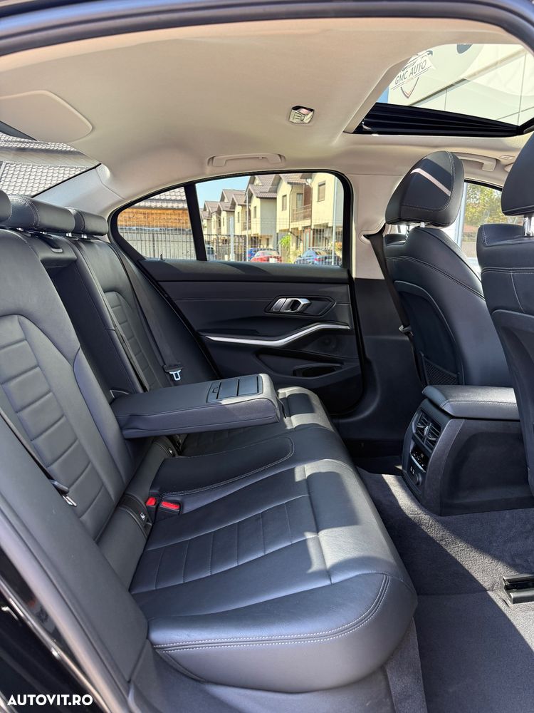 BMW Seria 3 320d Aut. Sport Line - 16