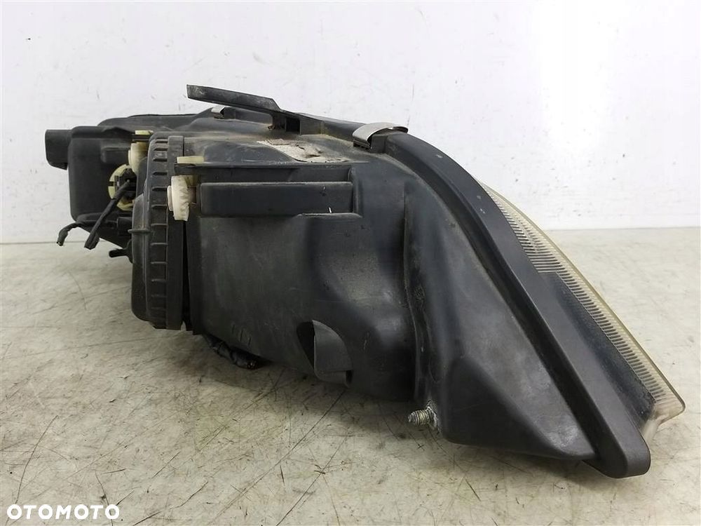 Reflektor lampa przód lewa Mitsubishi Space Star LIFT 2002–2005 HELLA - 2