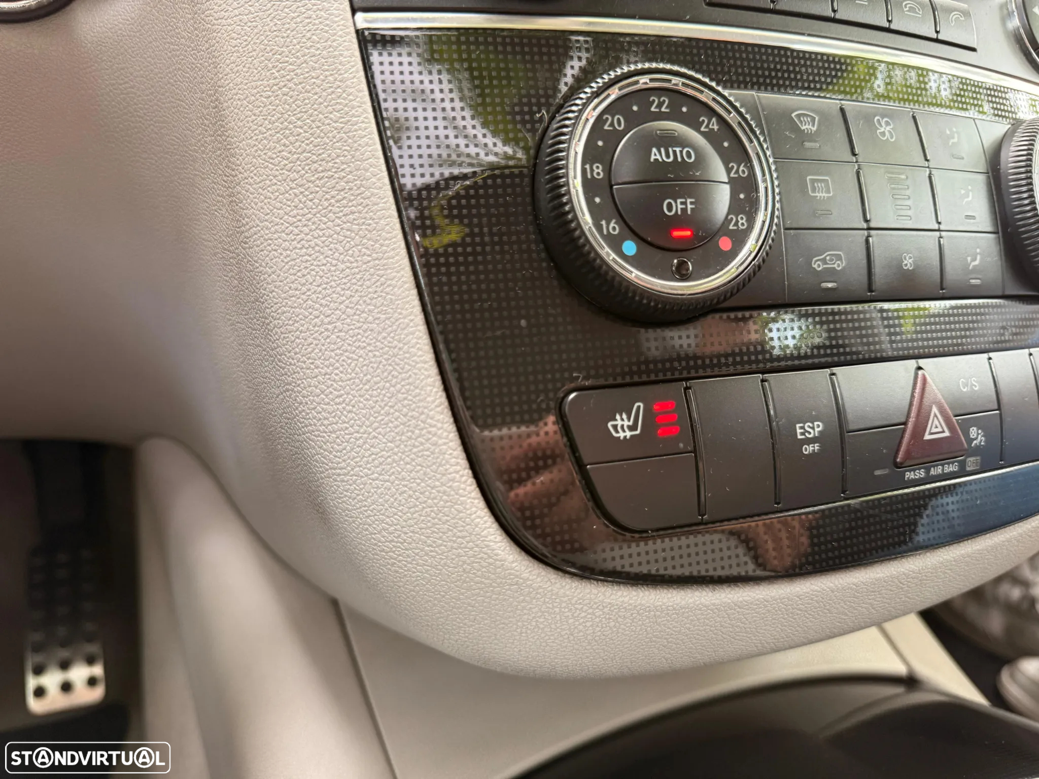 Mercedes-Benz R 320 CDi 4-Matic - 15