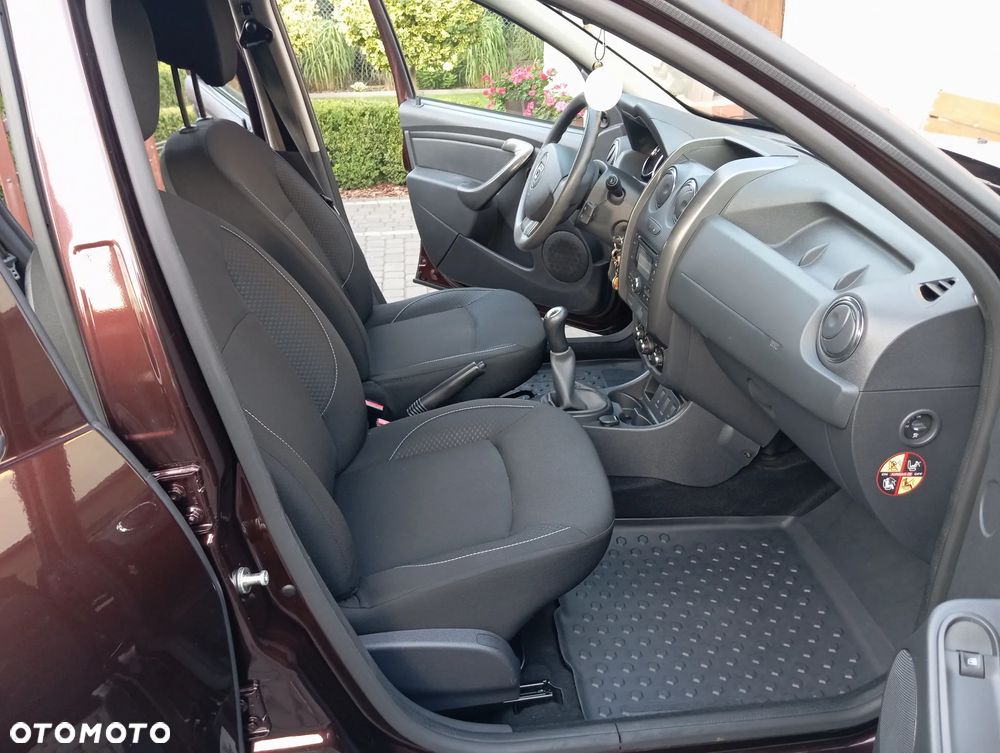 Dacia Duster 1.6 SCe Laureate S&S - 27