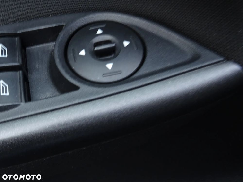 Ford Focus - 31