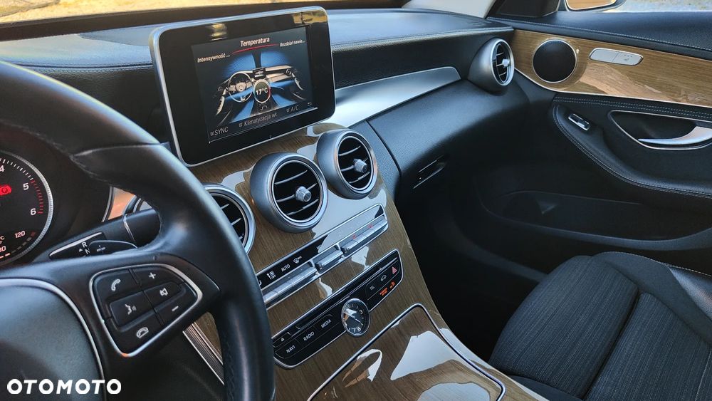 Mercedes-Benz Klasa C 200 (BlueTEC) d T 7G-TRONIC Avantgarde - 12