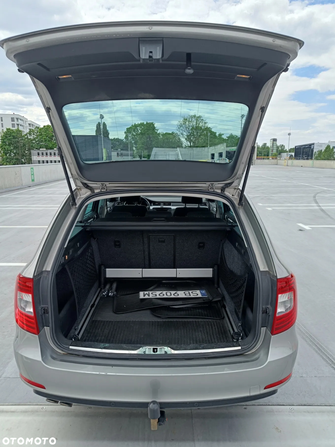 Skoda Superb 2.0 TDI Ambition DSG - 19
